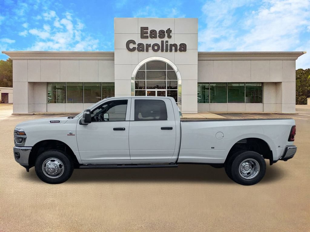 New 2026 RAM 3500 Tradesman AWD/4WD image 6