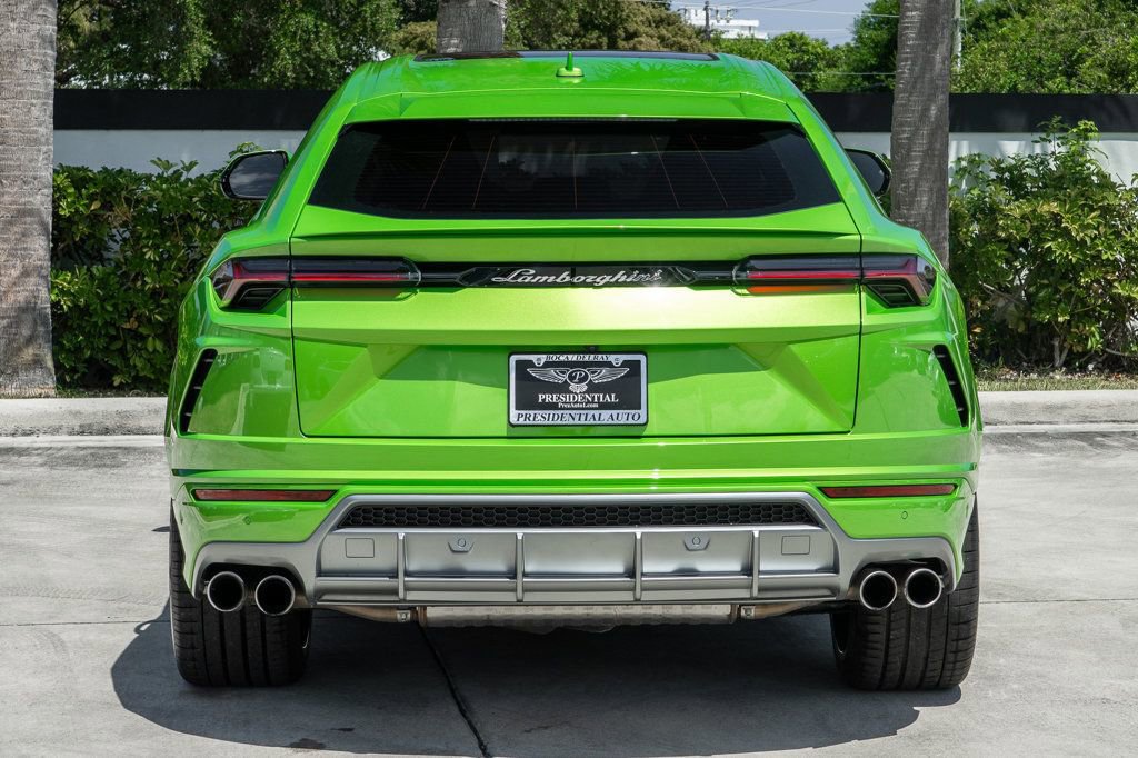 Used 2022 Lamborghini Urus AWD/4WD image 6