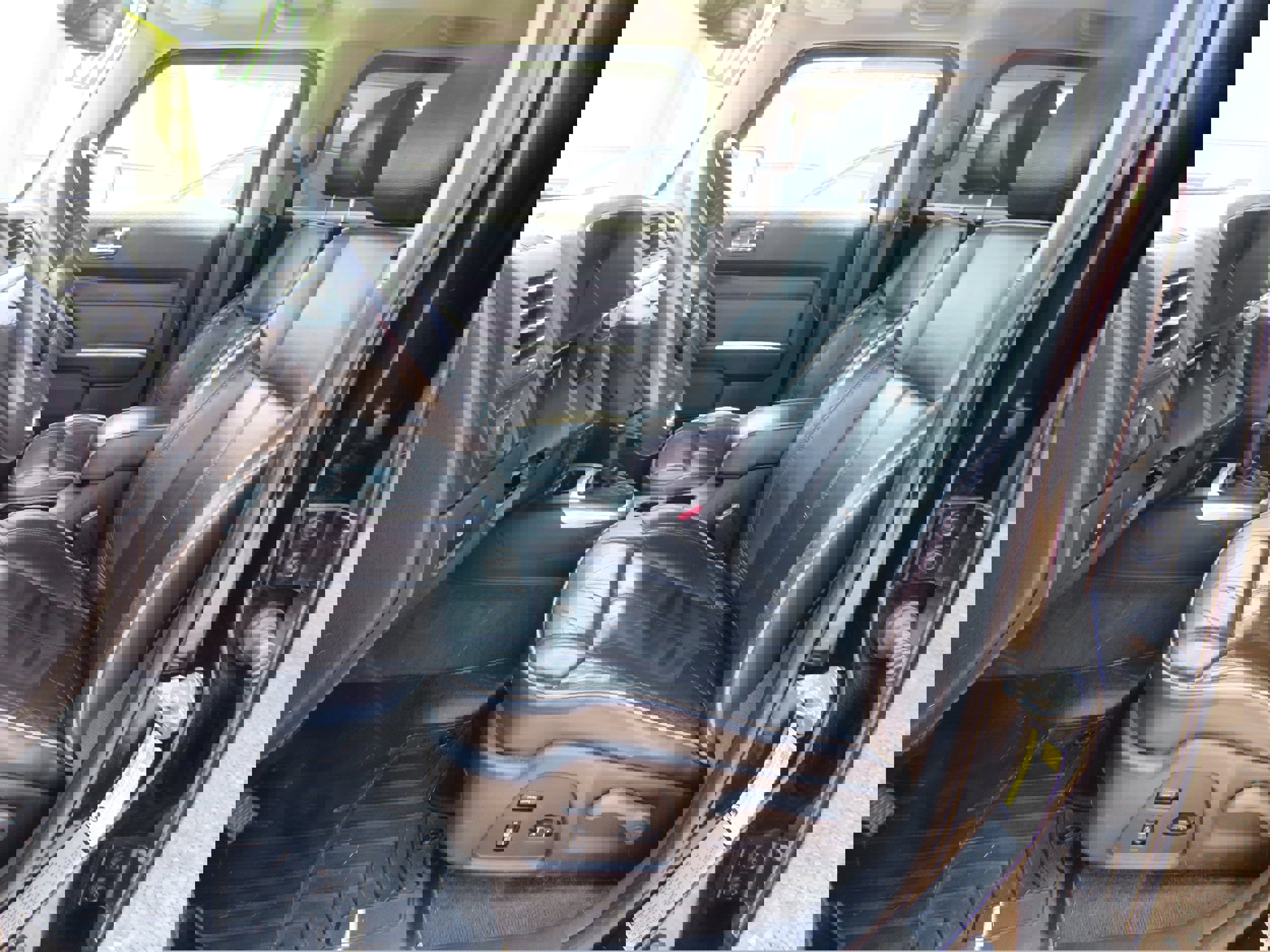 Used 2010 HUMMER H3 Alpha image 11