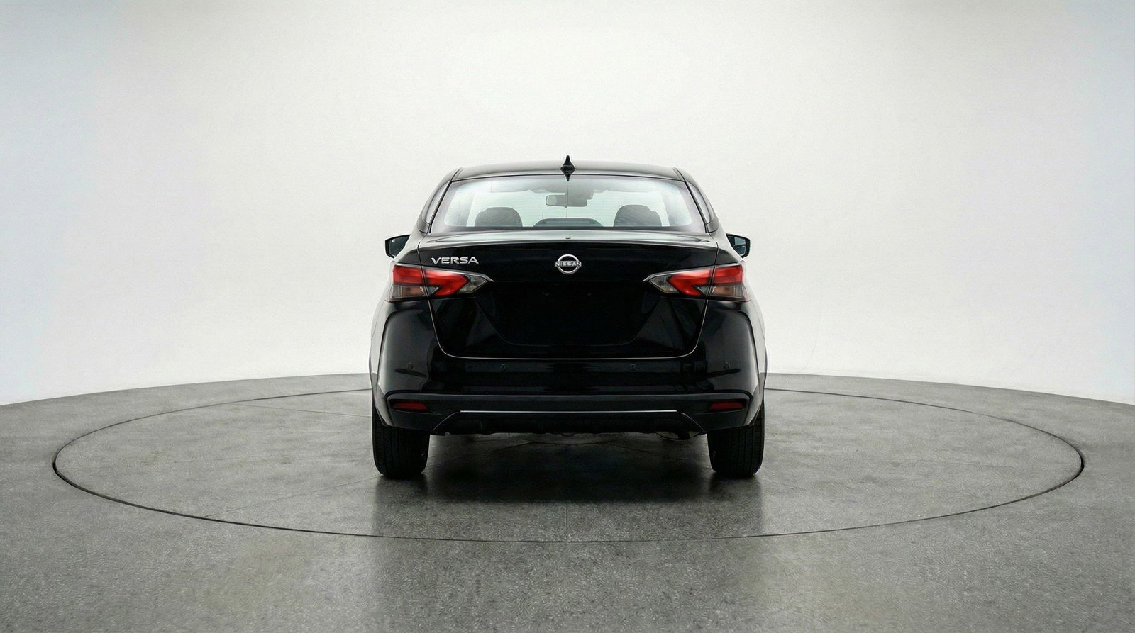 Used 2025 Nissan Versa SV image 7