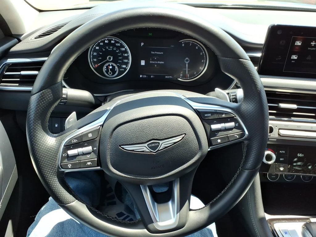 Used 2025 Genesis G70 2.5T AWD/4WD image 23