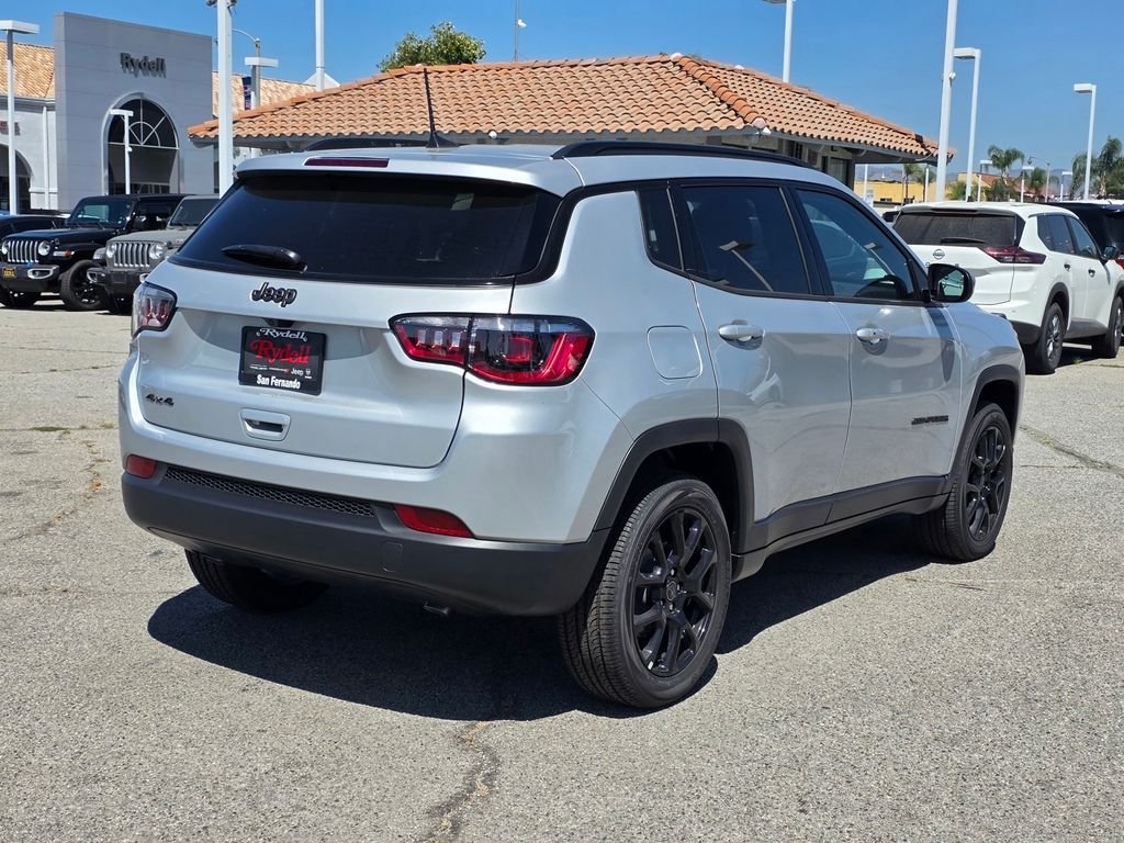 New 2026 Jeep Compass Latitude AWD/4WD image 4