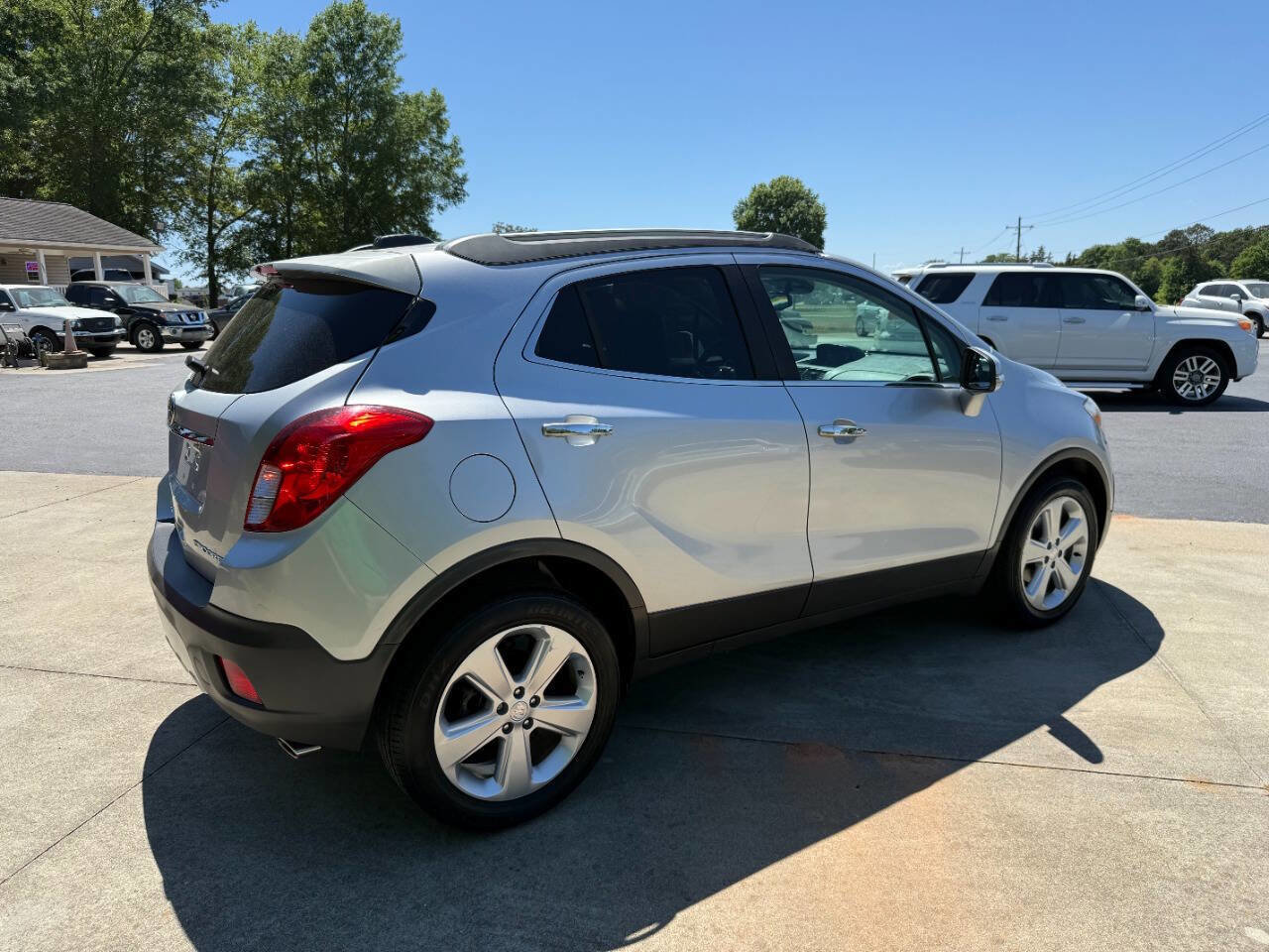 Used 2015 Buick Encore FWD image 4