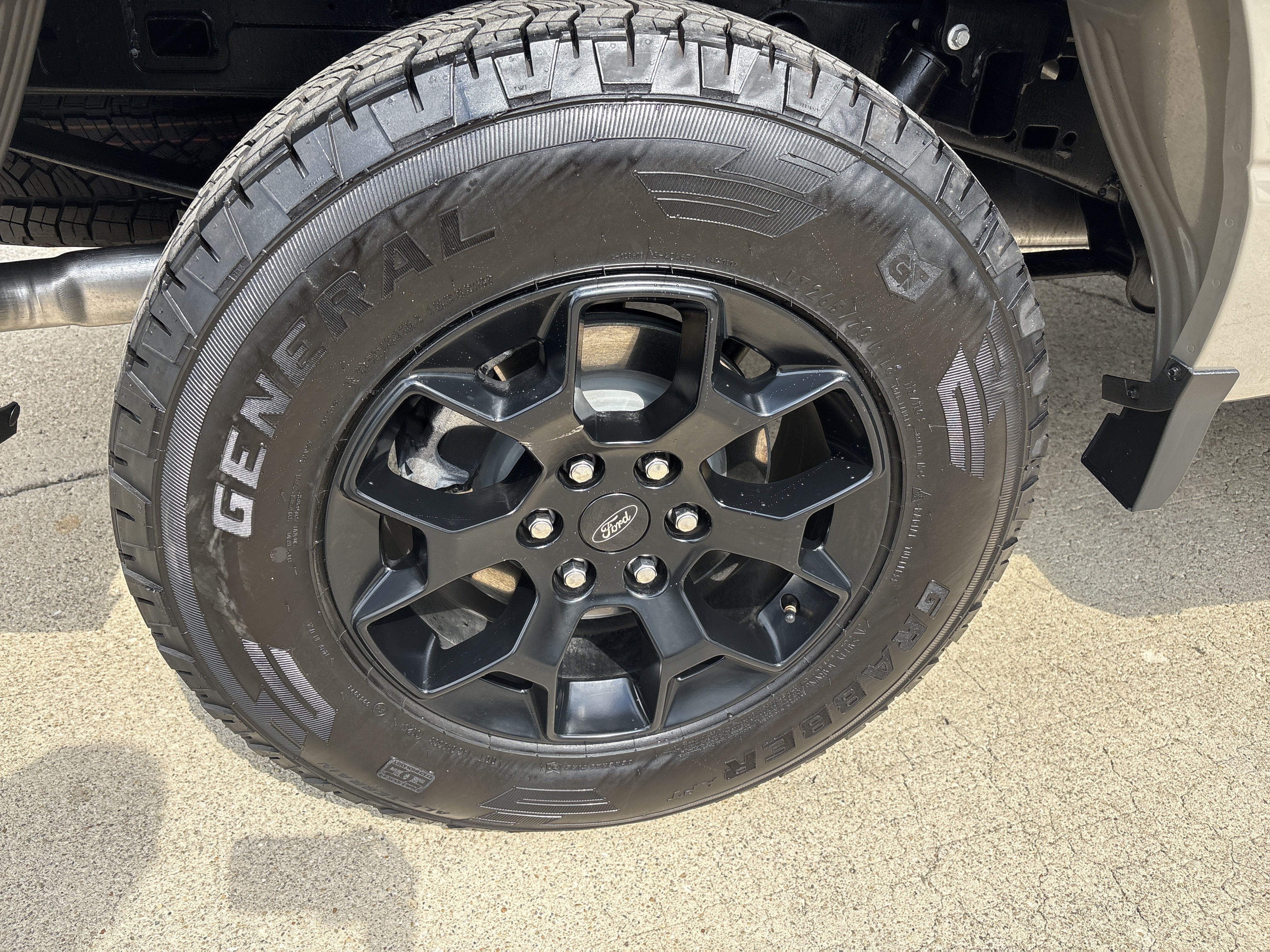 Used 2025 Ford F150 STX w/ Equipment Group 201A FX4 AWD/4WD image 5
