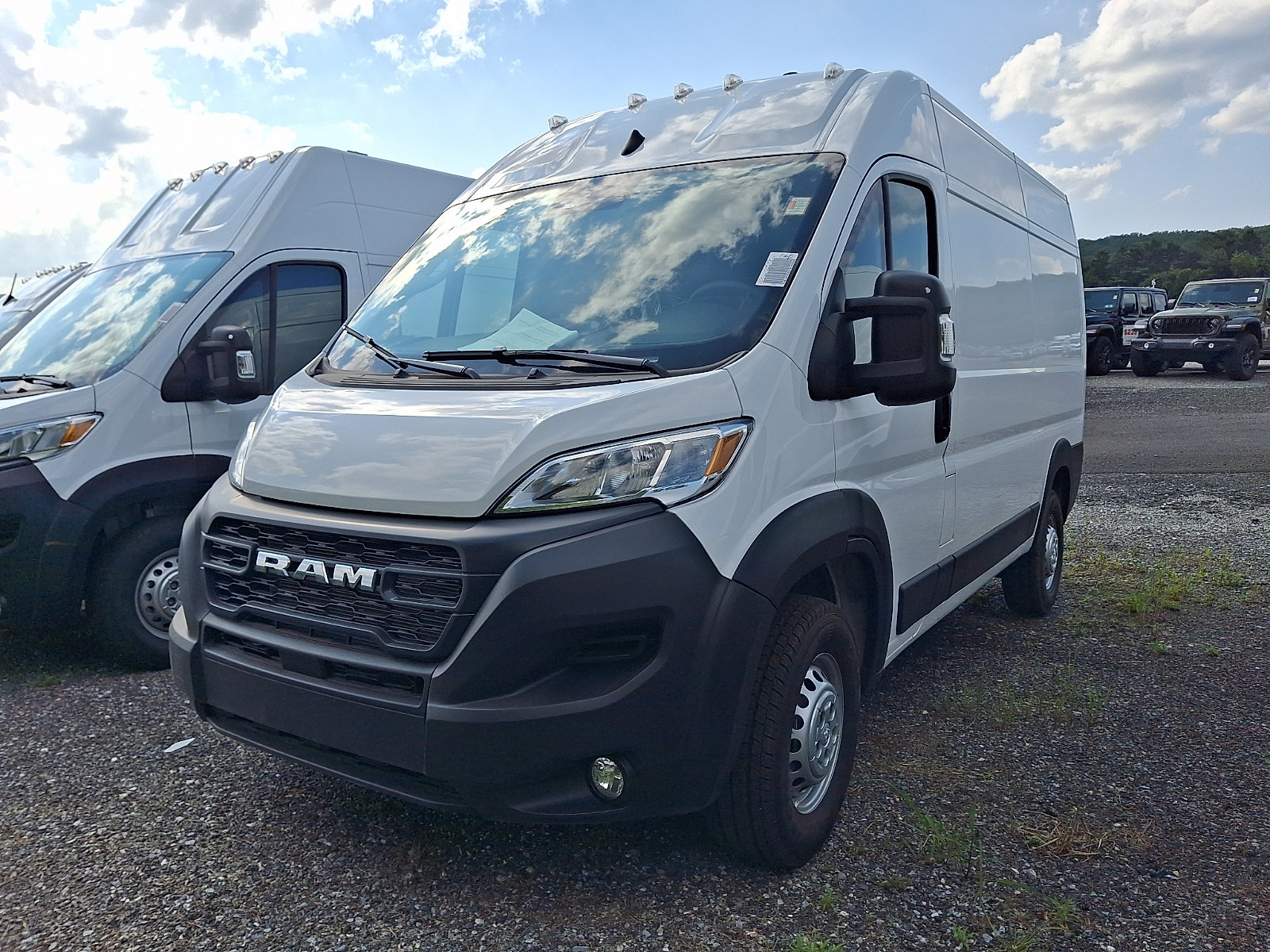 New 2026 RAM ProMaster 2500 w/ Convenience Group FWD image 3