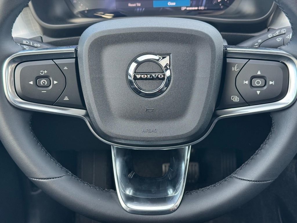 New 2026 Volvo XC40 B5 Ultra w/ Climate Package AWD/4WD image 12