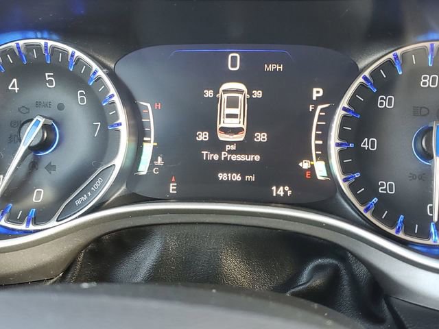 Used 2021 Chrysler Pacifica Touring-L FWD image 12