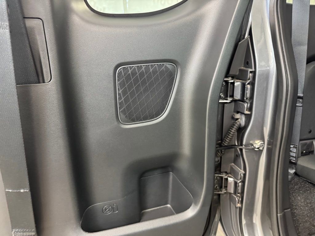 Used 2024 Nissan Frontier S w/ Technology Package image 22