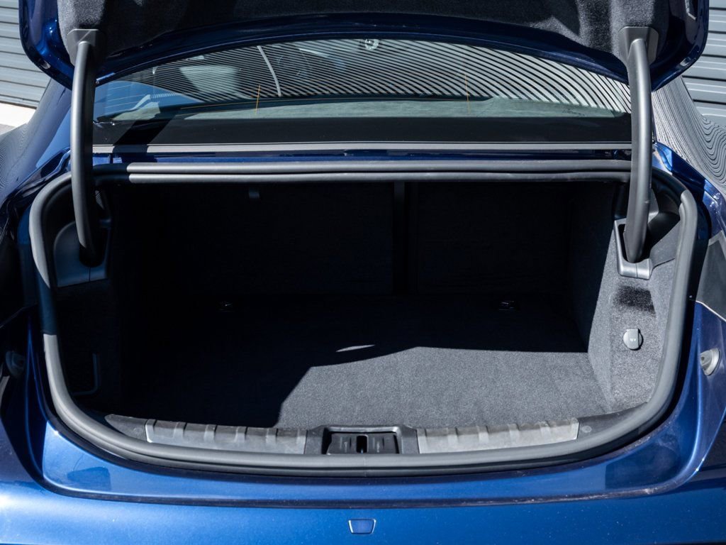 Used 2020 Porsche Taycan Turbo S image 32