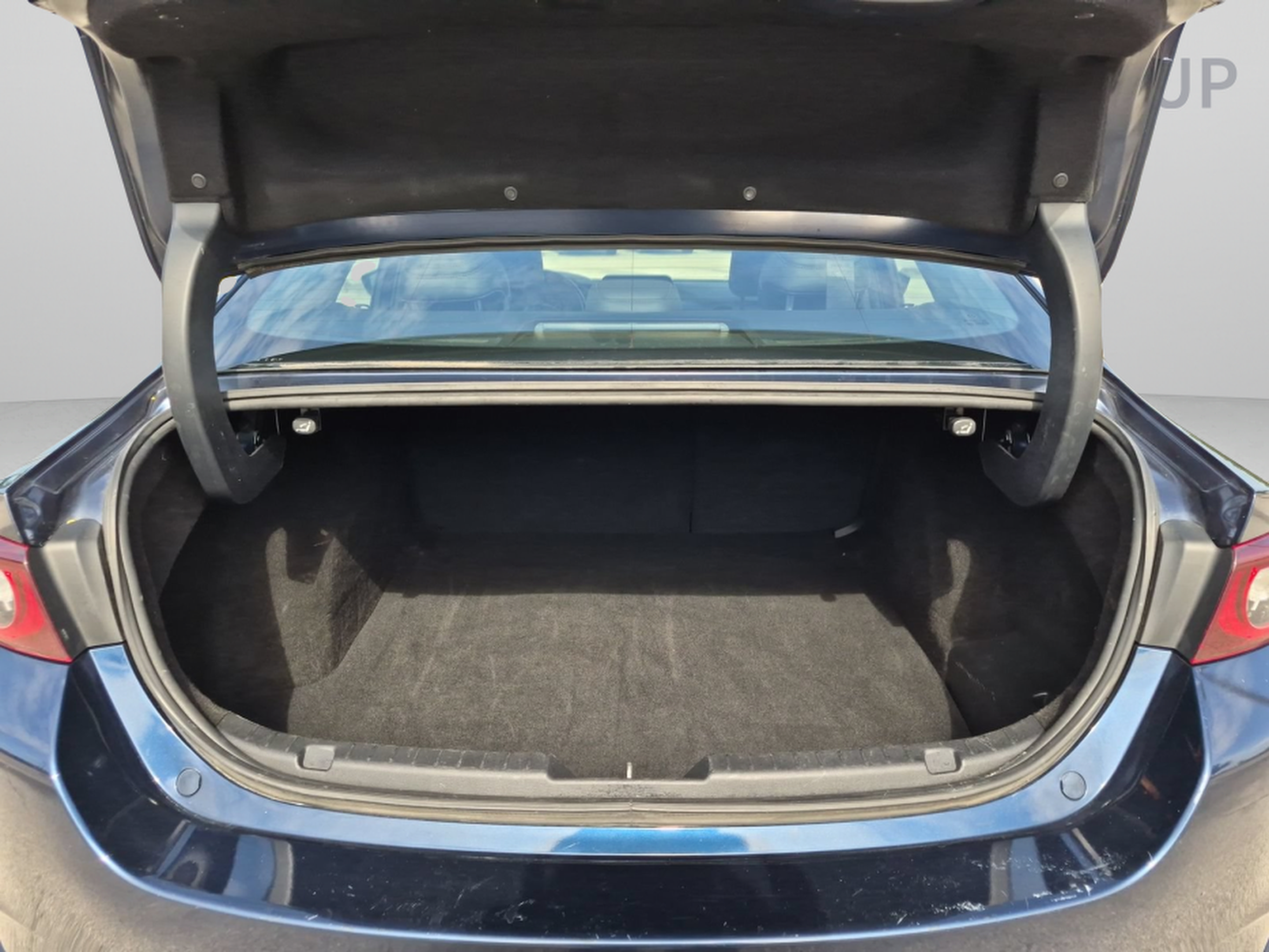 Used 2024 MAZDA MAZDA3 s FWD image 29