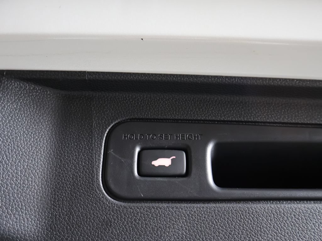 Used 2025 Honda Pilot EX-L image 21