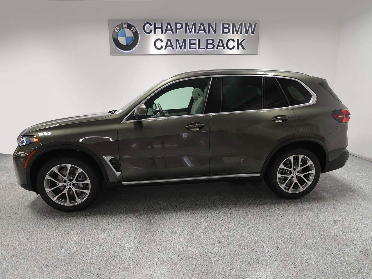 Used 2026 BMW X5 sDrive40i RWD image 3