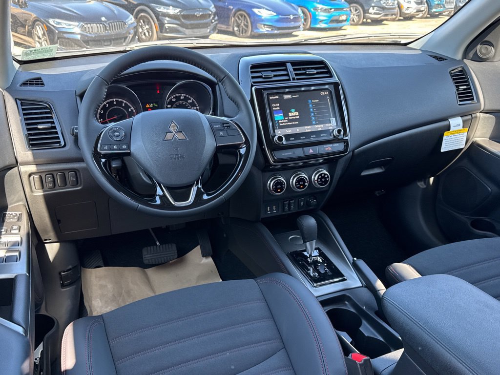 New 2027 Mitsubishi Outlander Sport SE FWD image 7