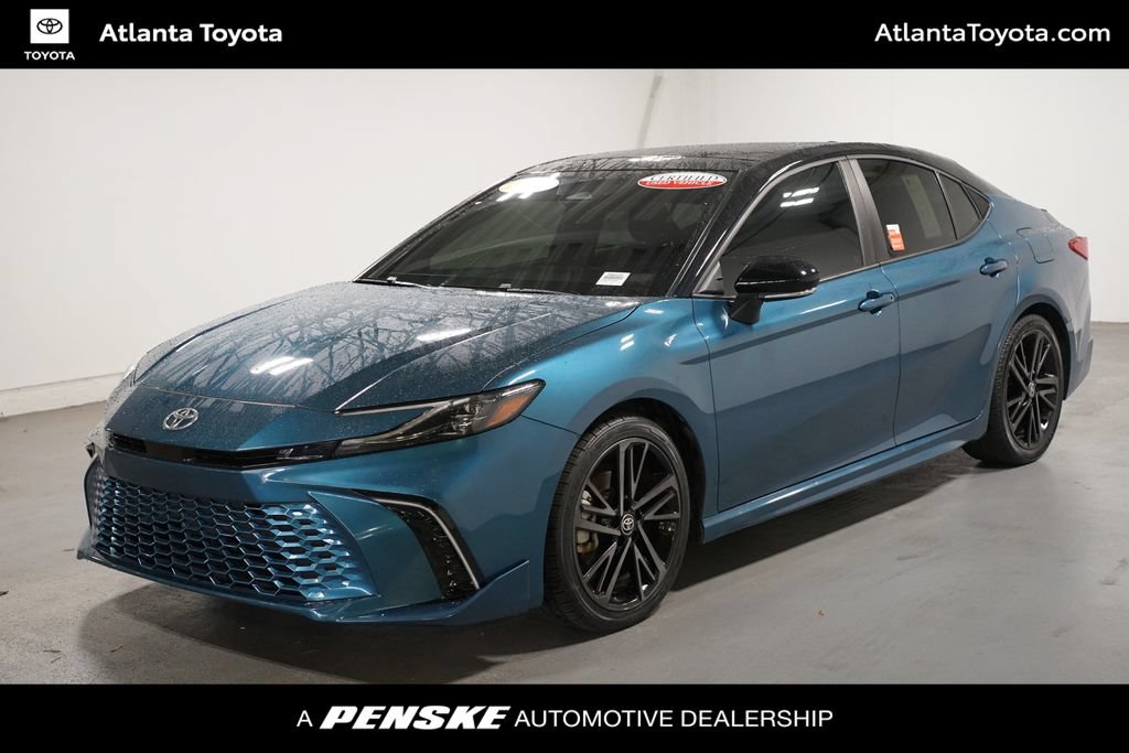 Used 2025 Toyota Camry XSE FWD image 1
