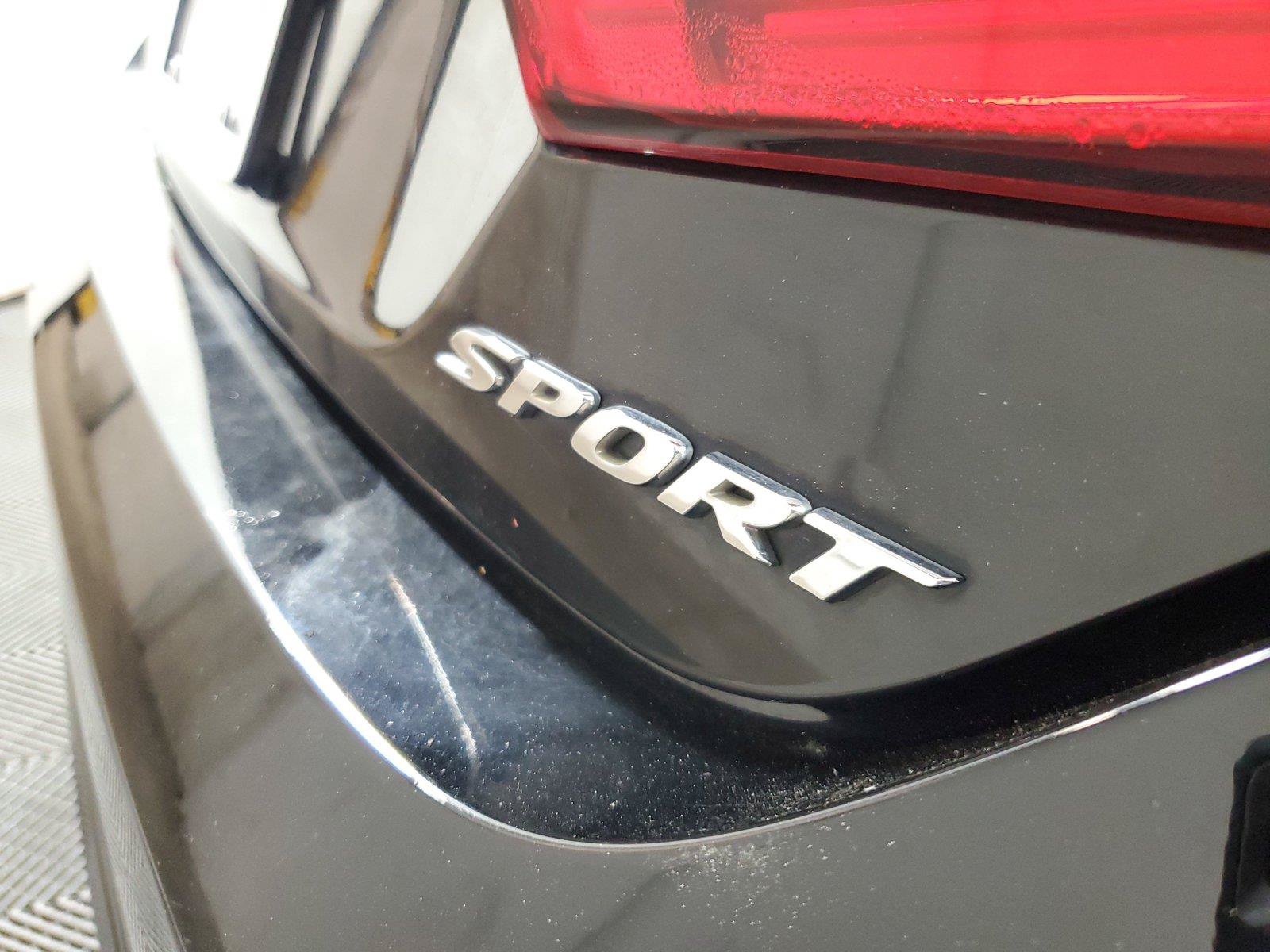 Used 2022 Honda Accord Sport image 6