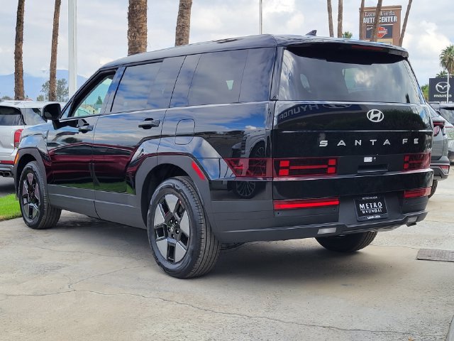 New 2026 Hyundai Santa Fe SE FWD image 2