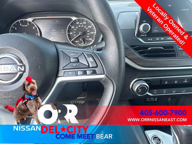Used 2025 Nissan Altima 2.5 SV FWD image 18