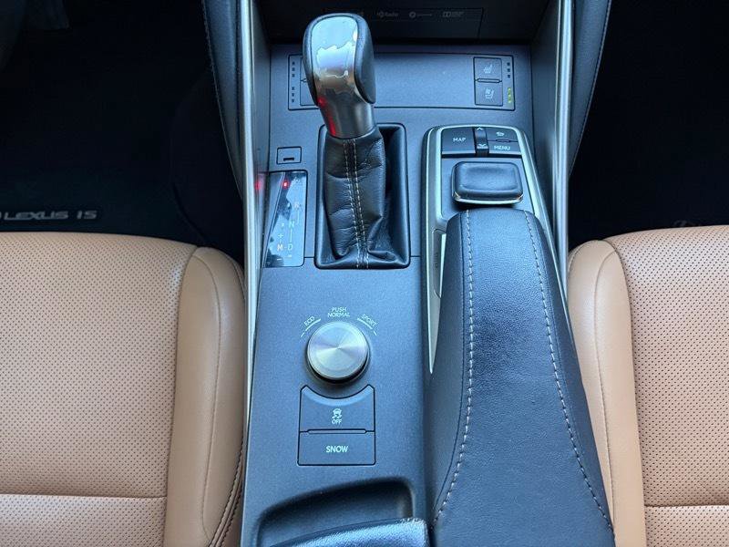 Used 2017 Lexus IS 300 AWD w/ Navigation System Package image 21