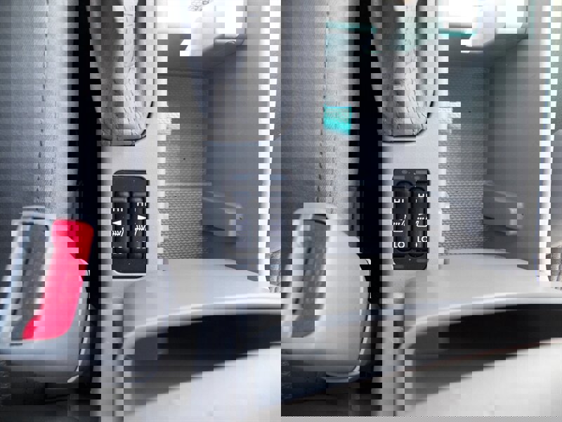 Used 2011 Subaru Forester 2.5X Premium w/ All-Weather Pkg AWD/4WD image 19