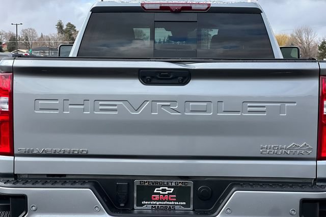 Used 2024 Chevrolet Silverado 3500 High Country w/ High Country Premium Package AWD/4WD image 48