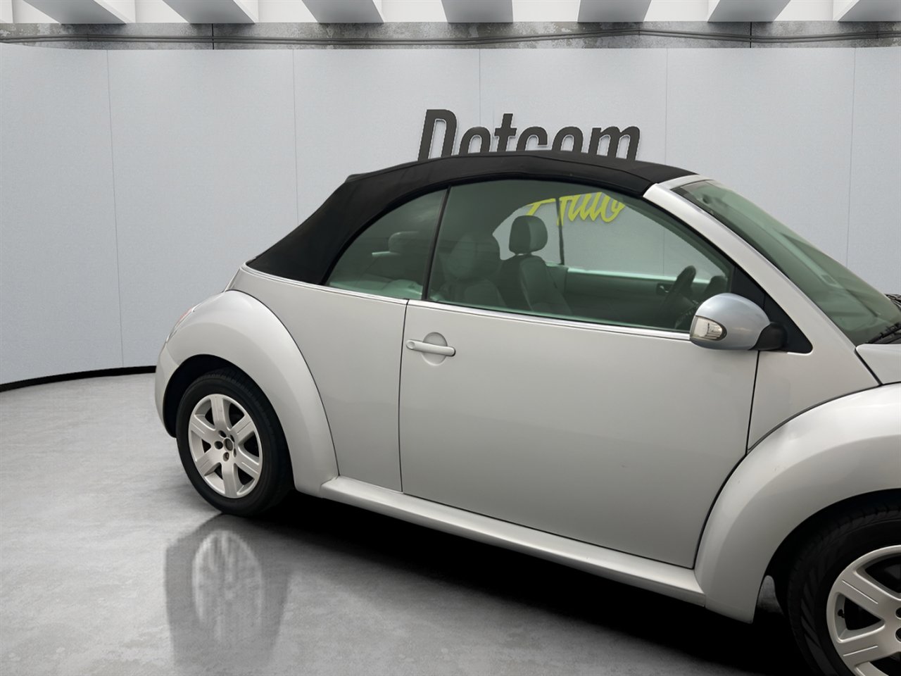 Used 2007 Volkswagen Beetle Convertible w/ Package 1 image 13