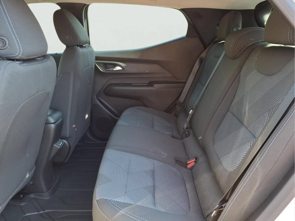 New 2027 Chevrolet Bolt LT w/ Comfort Package FWD image 21