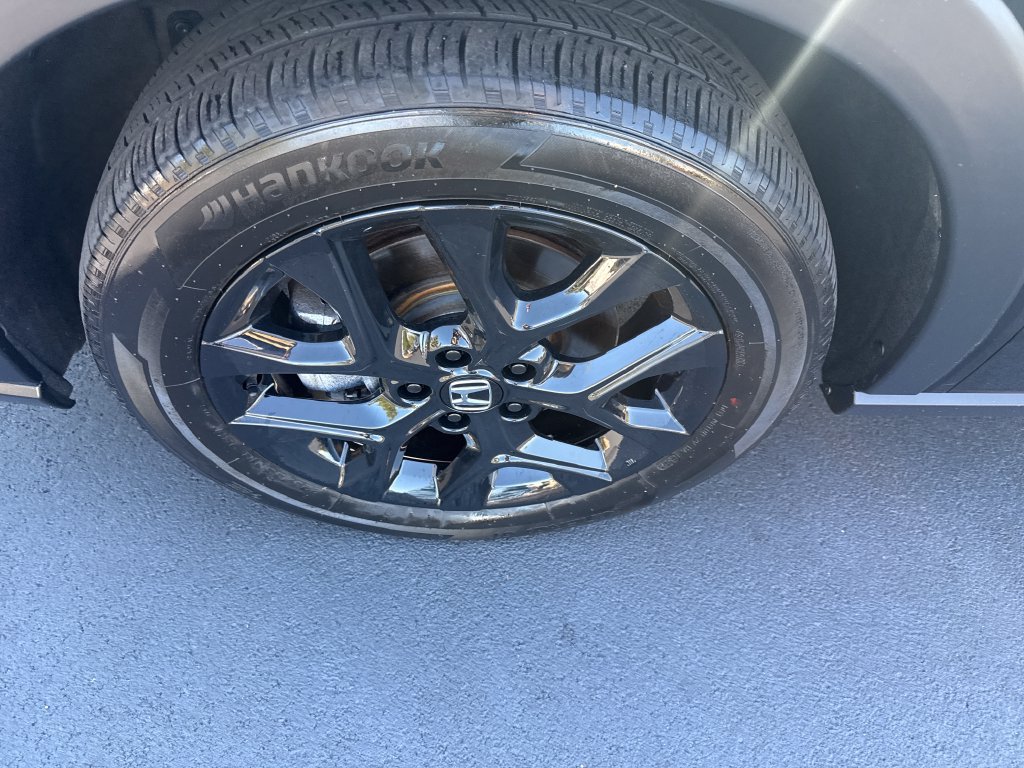 Certified 2025 Honda HR-V Sport image 37