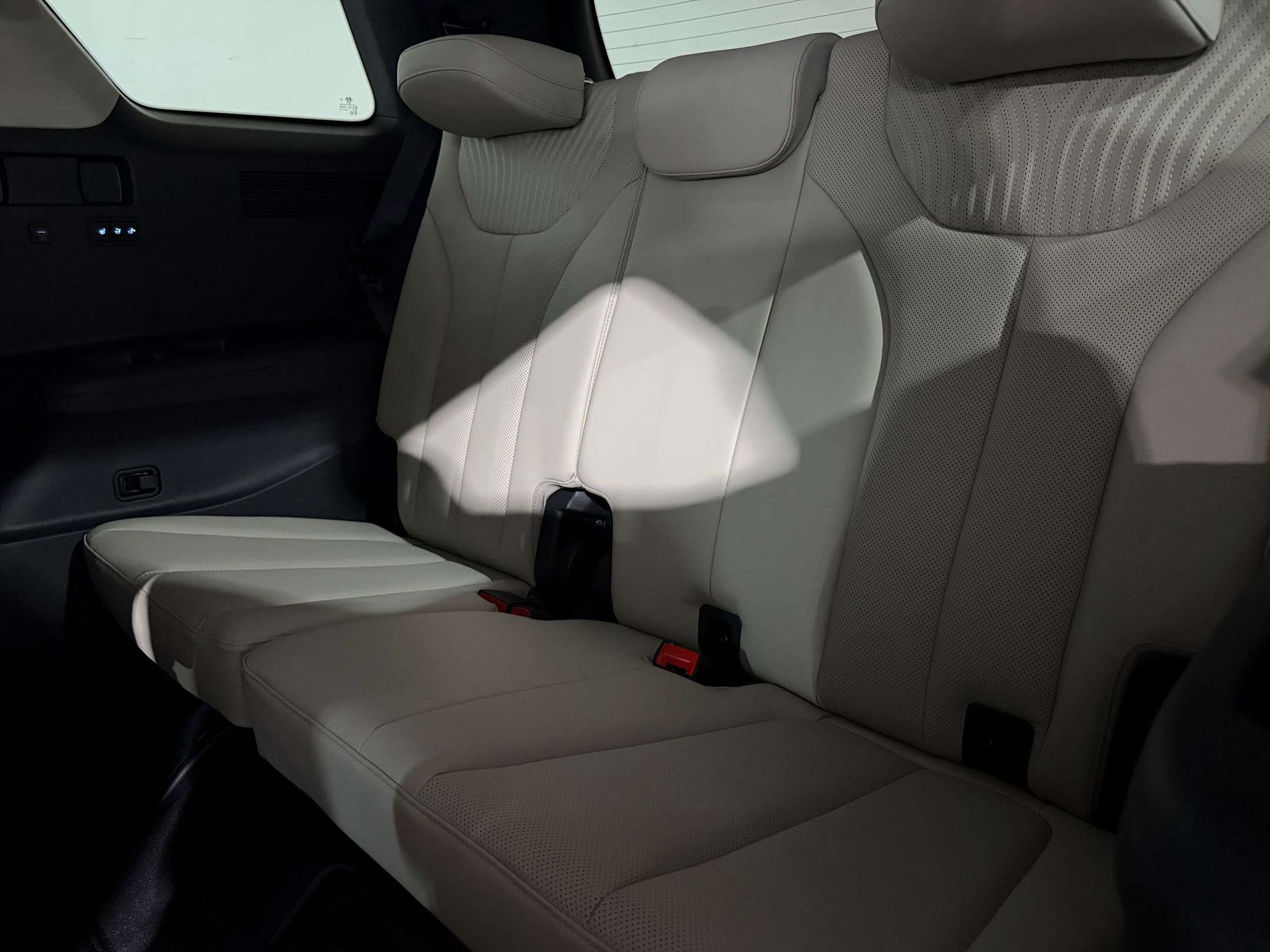 Used 2023 Hyundai Palisade Calligraphy FWD image 45