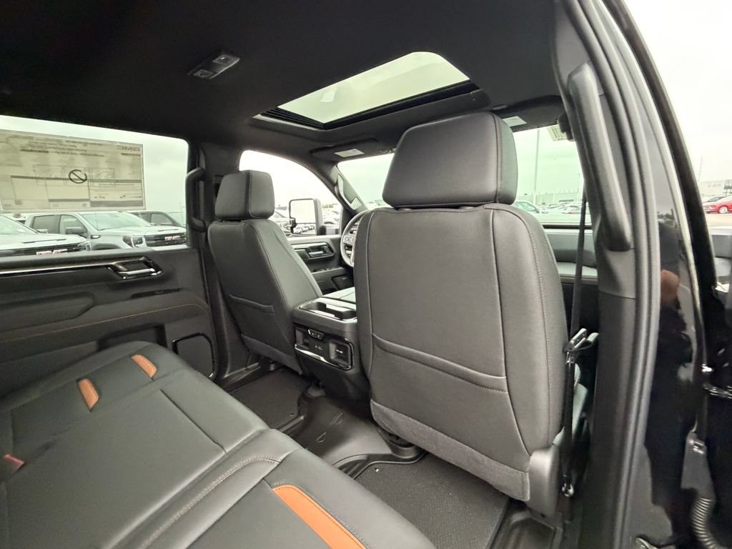 New 2026 GMC Sierra 2500 AT4 w/ AT4 Premium Plus Package AWD/4WD image 13