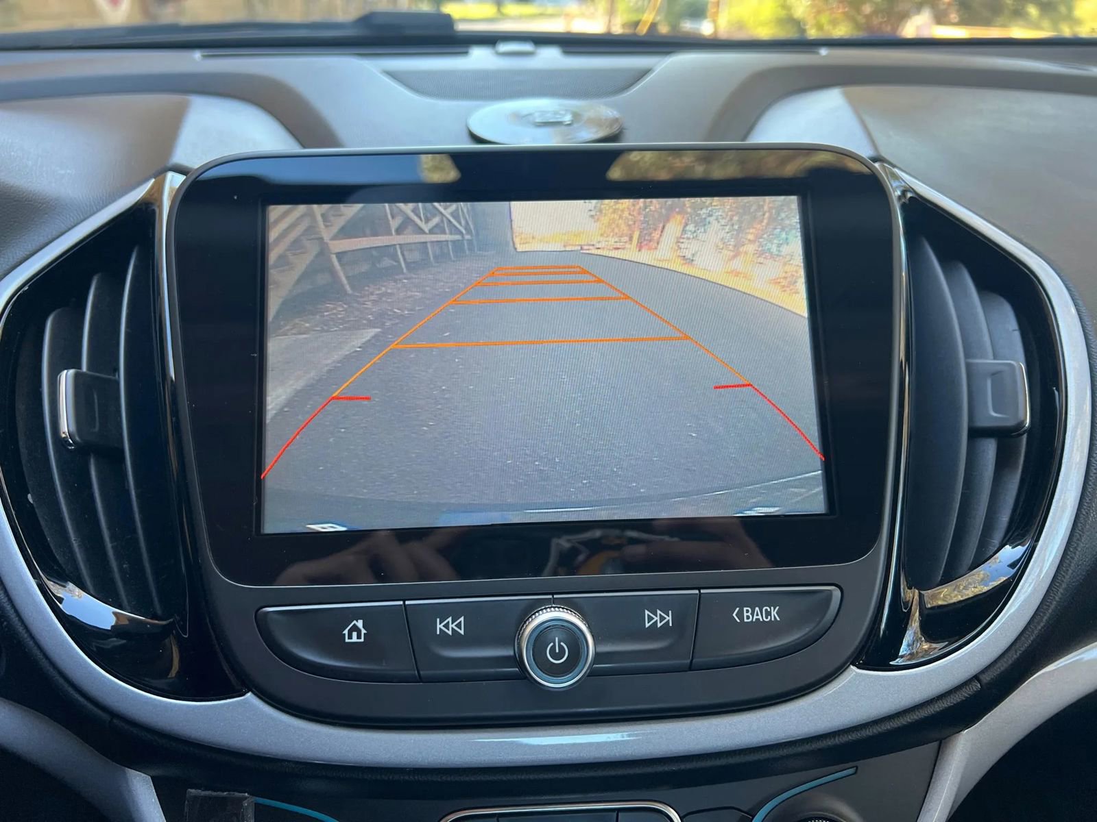 Used 2017 Chevrolet Volt LT w/ Comfort Package image 22