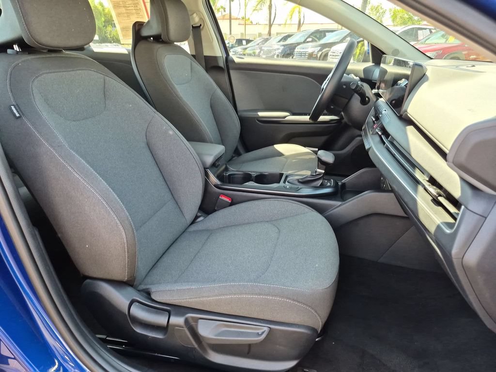 Used 2025 Kia K4 FWD image 31