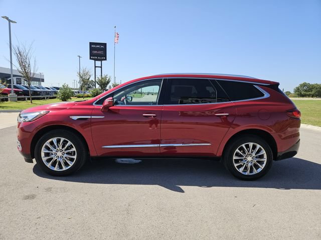Used 2021 Buick Enclave Premium w/ Surround and Sites Package FWD image 4