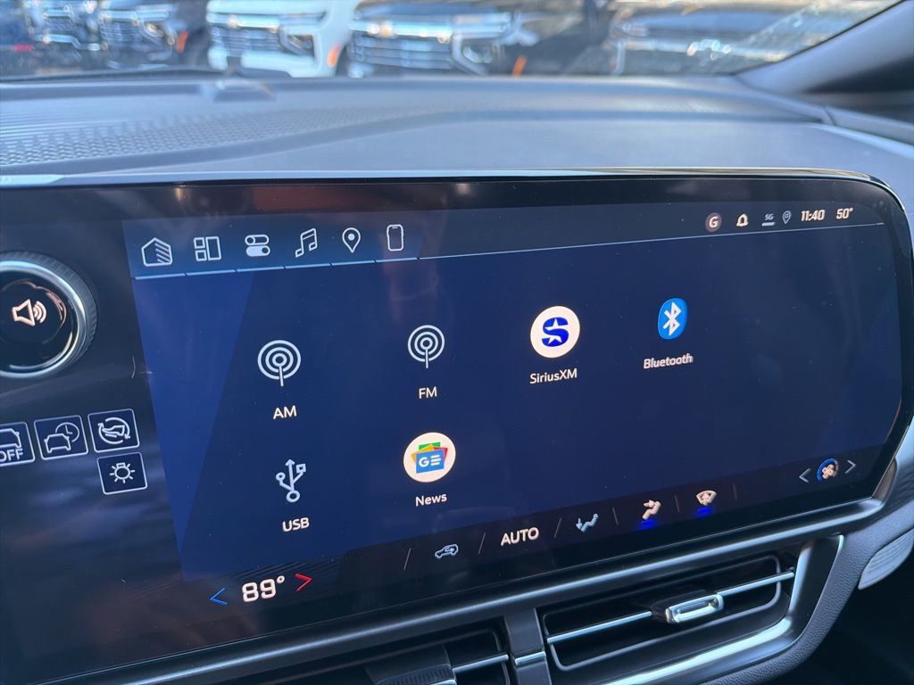 New 2026 Chevrolet Equinox EV LT image 15