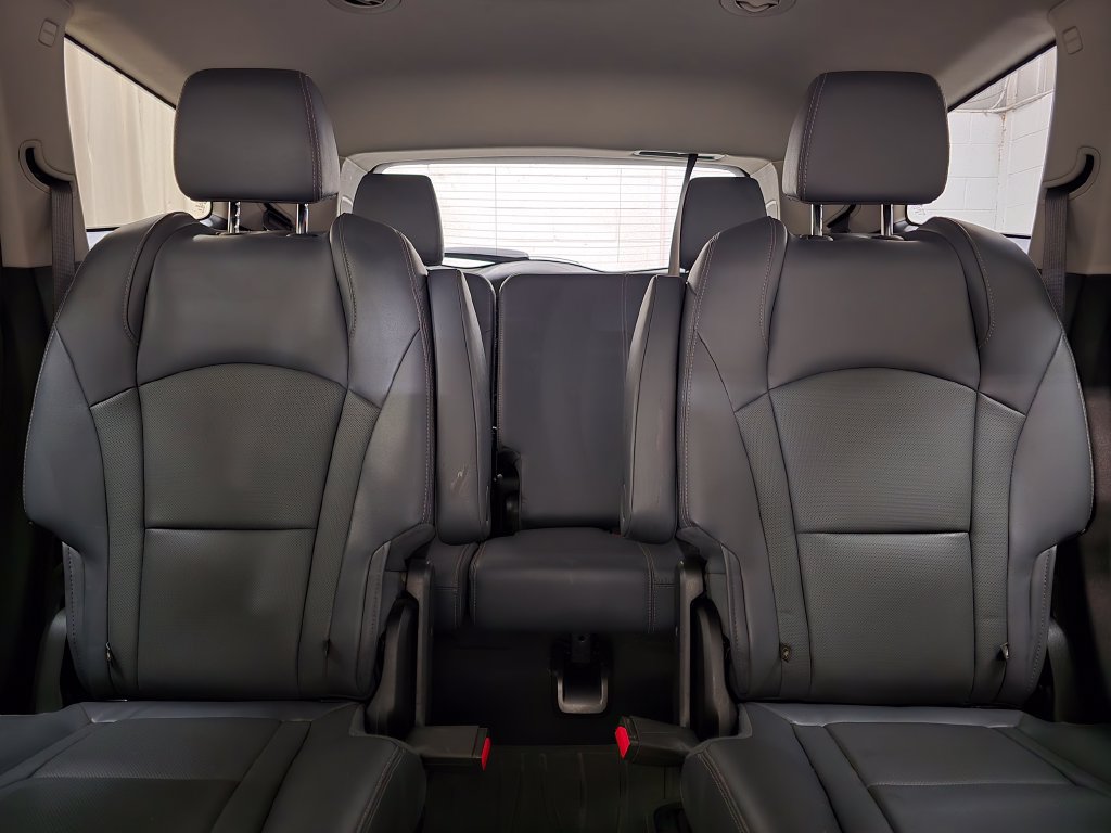 Used 2019 Buick Enclave Premium AWD/4WD image 24