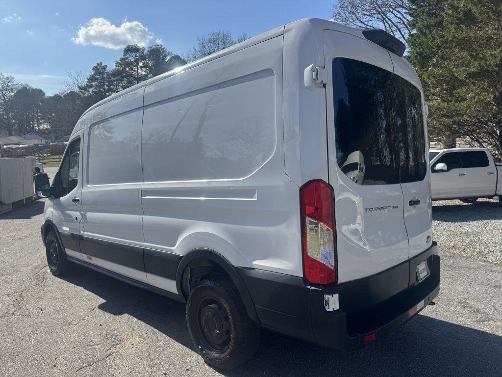 Used 2023 Ford Transit 250 250 Van w/ Load Area Protection Package image 4