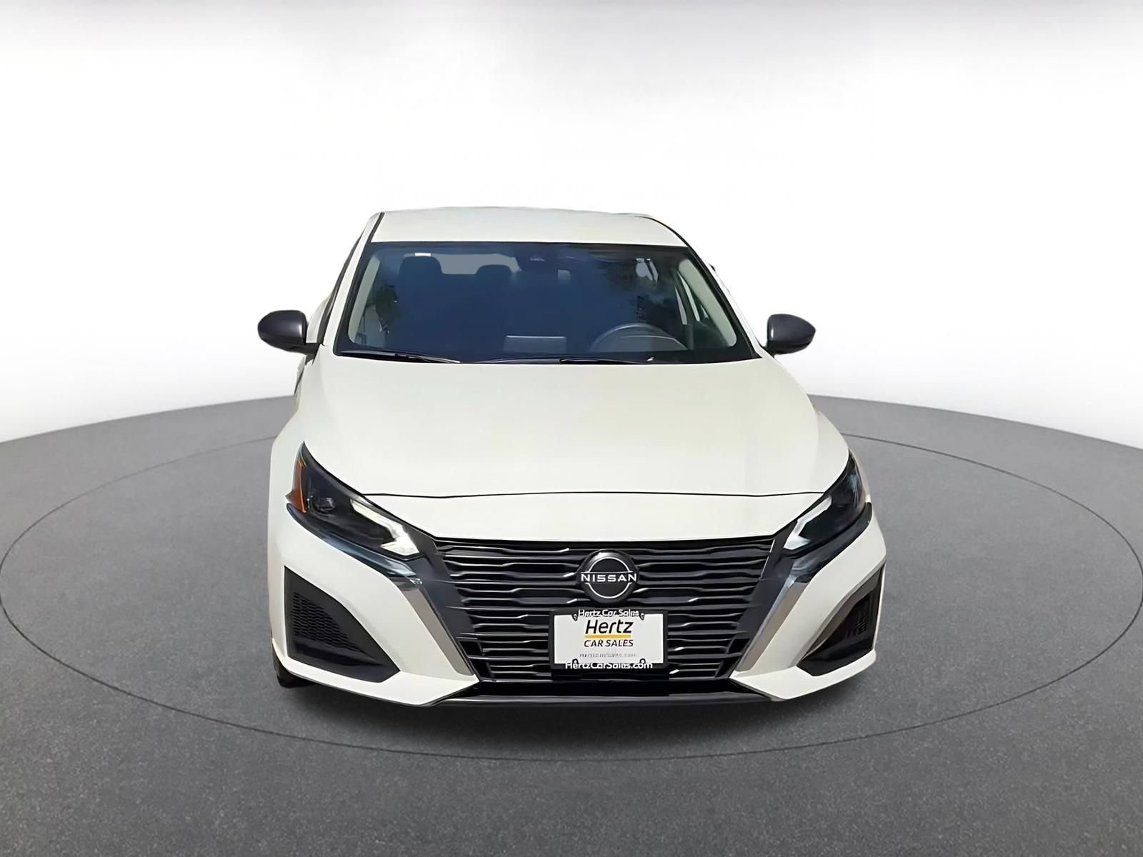 Used 2025 Nissan Altima 2.5 SV FWD image 4