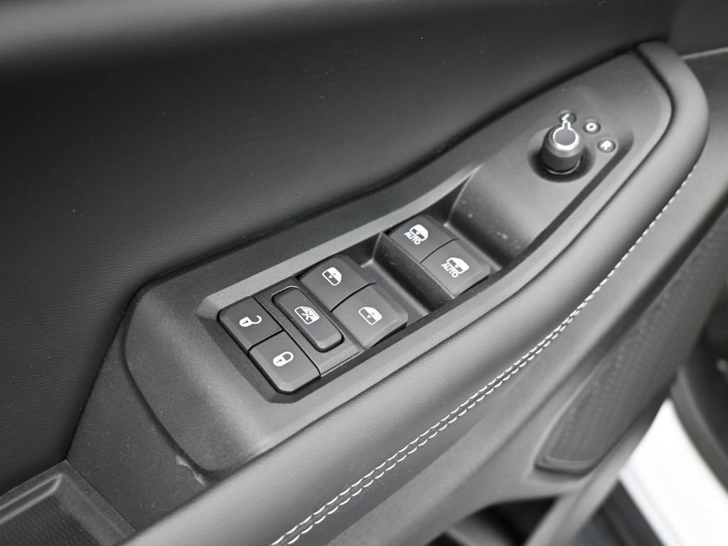New 2026 Jeep Grand Cherokee Altitude RWD image 25