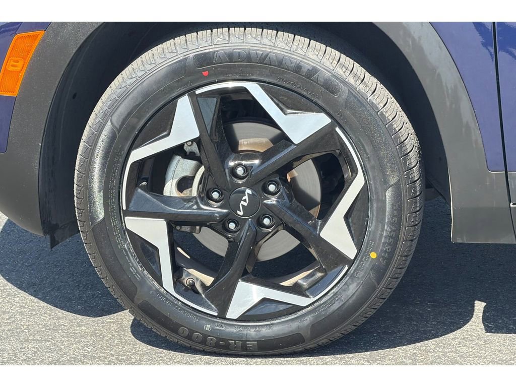 Used 2024 Kia Seltos EX image 32