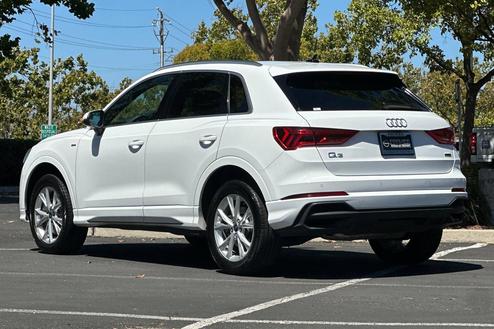 Used 2025 Audi Q3 2.0T Premium AWD/4WD image 6