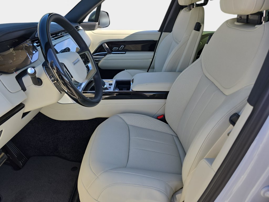 New 2027 Land Rover Range Rover SE AWD/4WD image 16