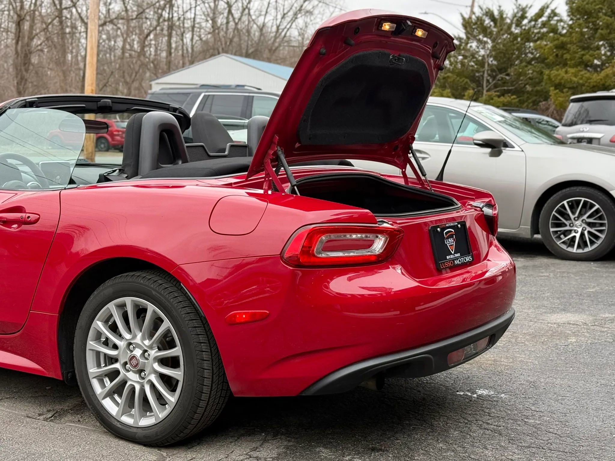 Used 2017 FIAT 124 Spider Classica image 33