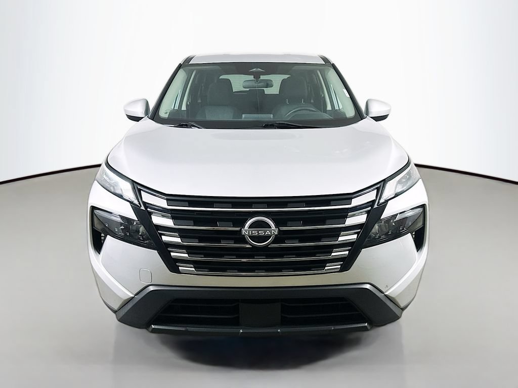 Used 2024 Nissan Rogue SV FWD video 2
