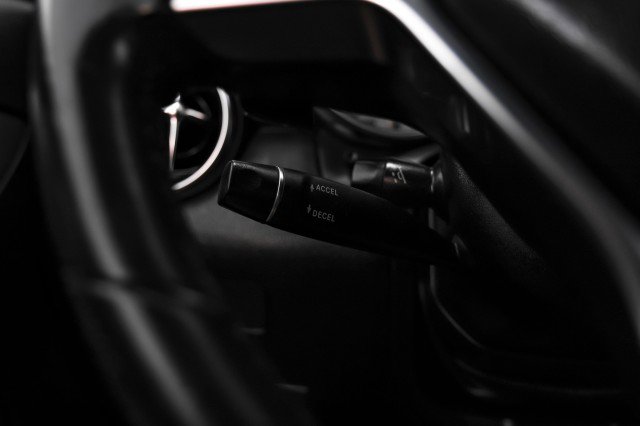 Used 2014 Mercedes-Benz SLK 250 image 19