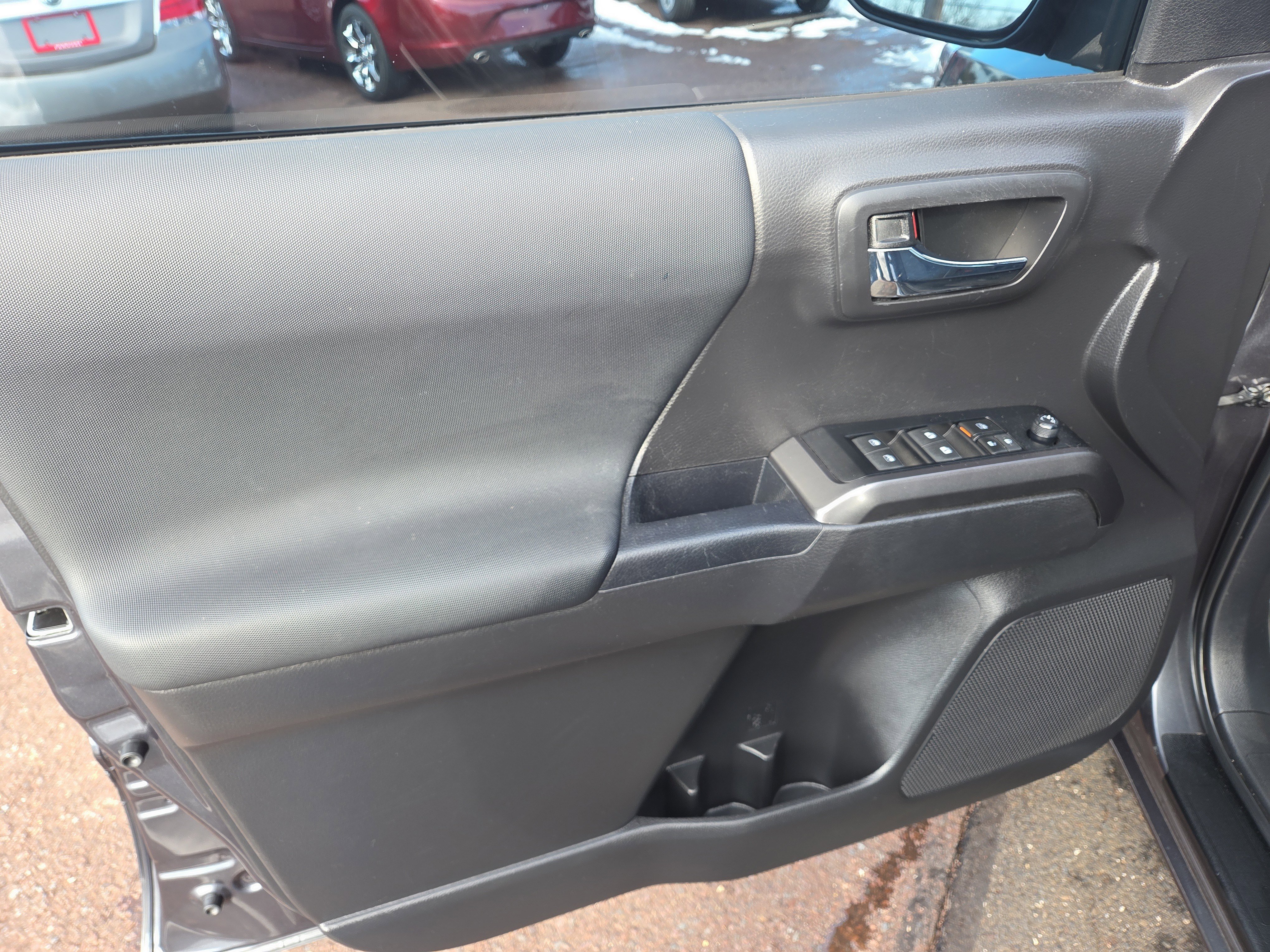 Certified 2023 Toyota Tacoma TRD Off-Road image 14