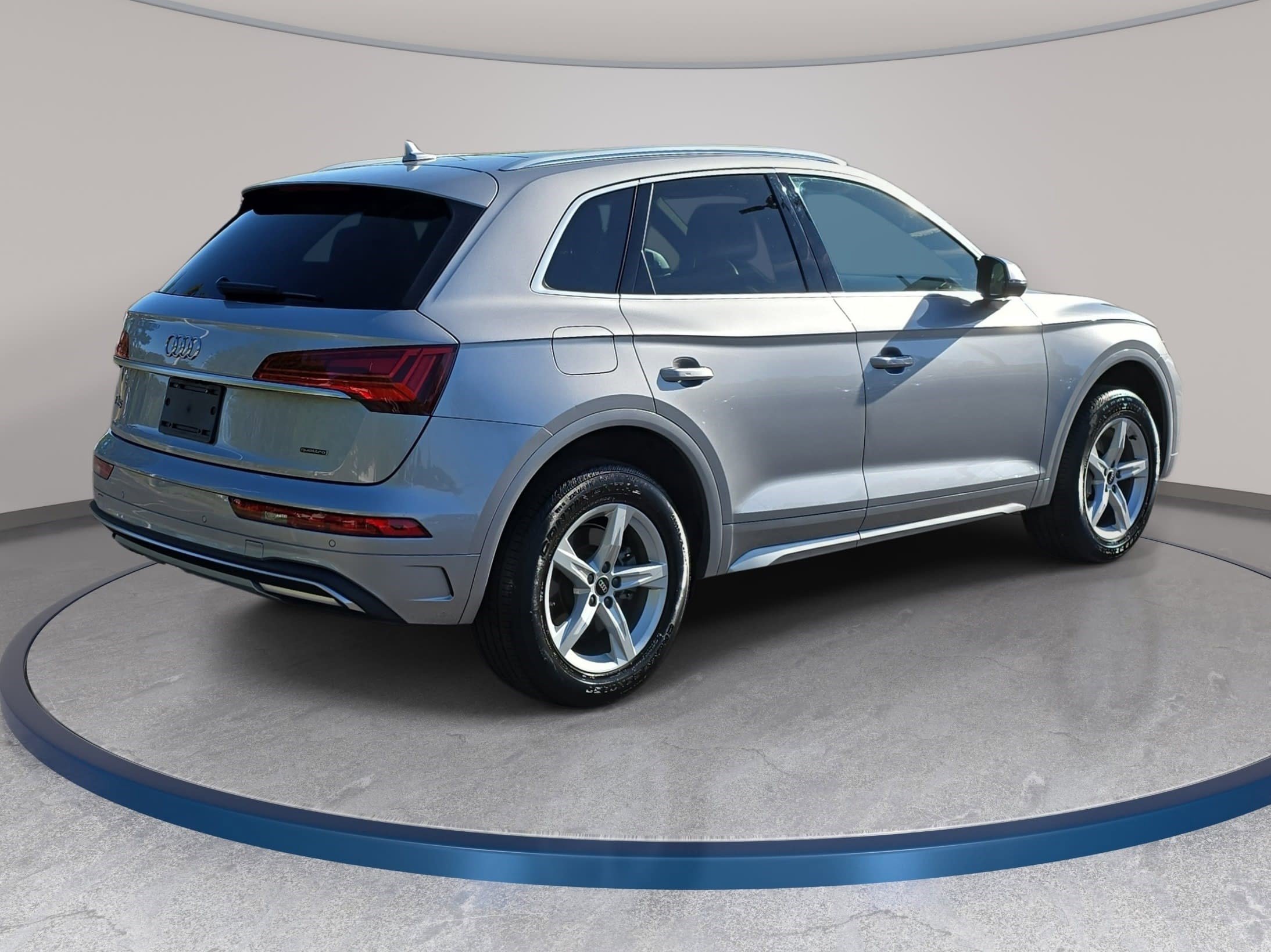 Used 2023 Audi Q5 2.0T Premium w/ Convenience Package image 5