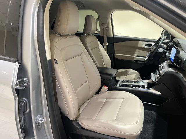 Certified 2023 Ford Explorer XLT w/ Equipment Group 202A image 24
