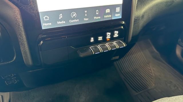 Used 2023 RAM 1500 Big Horn AWD/4WD image 32