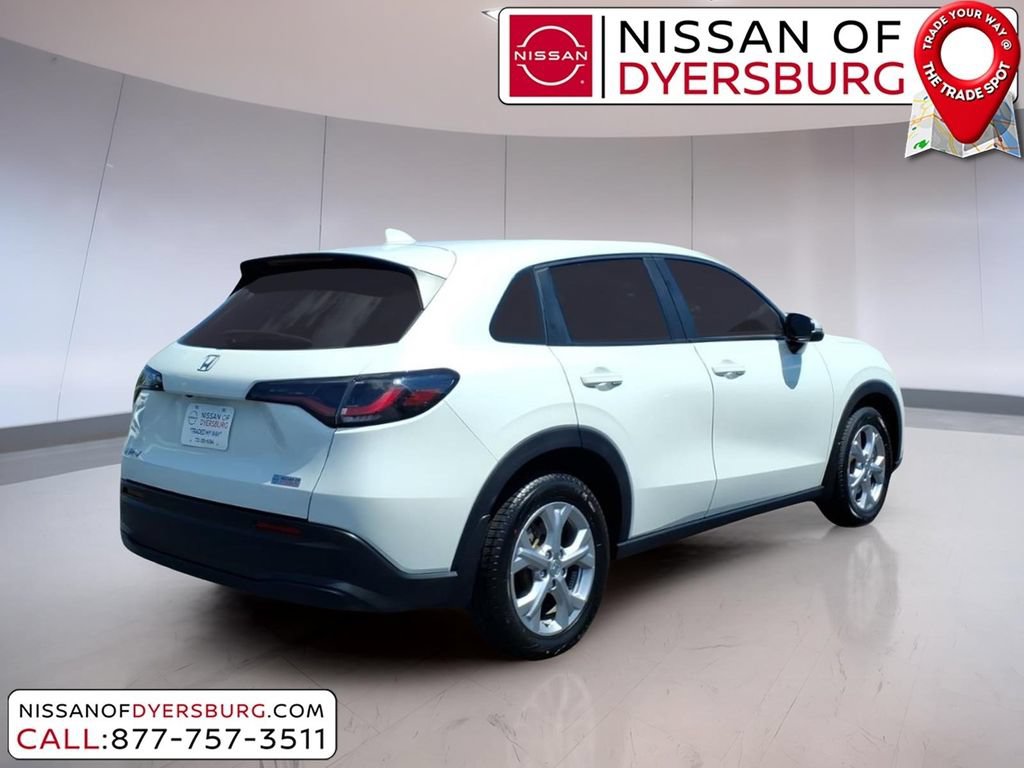 Used 2024 Honda HR-V LX image 3