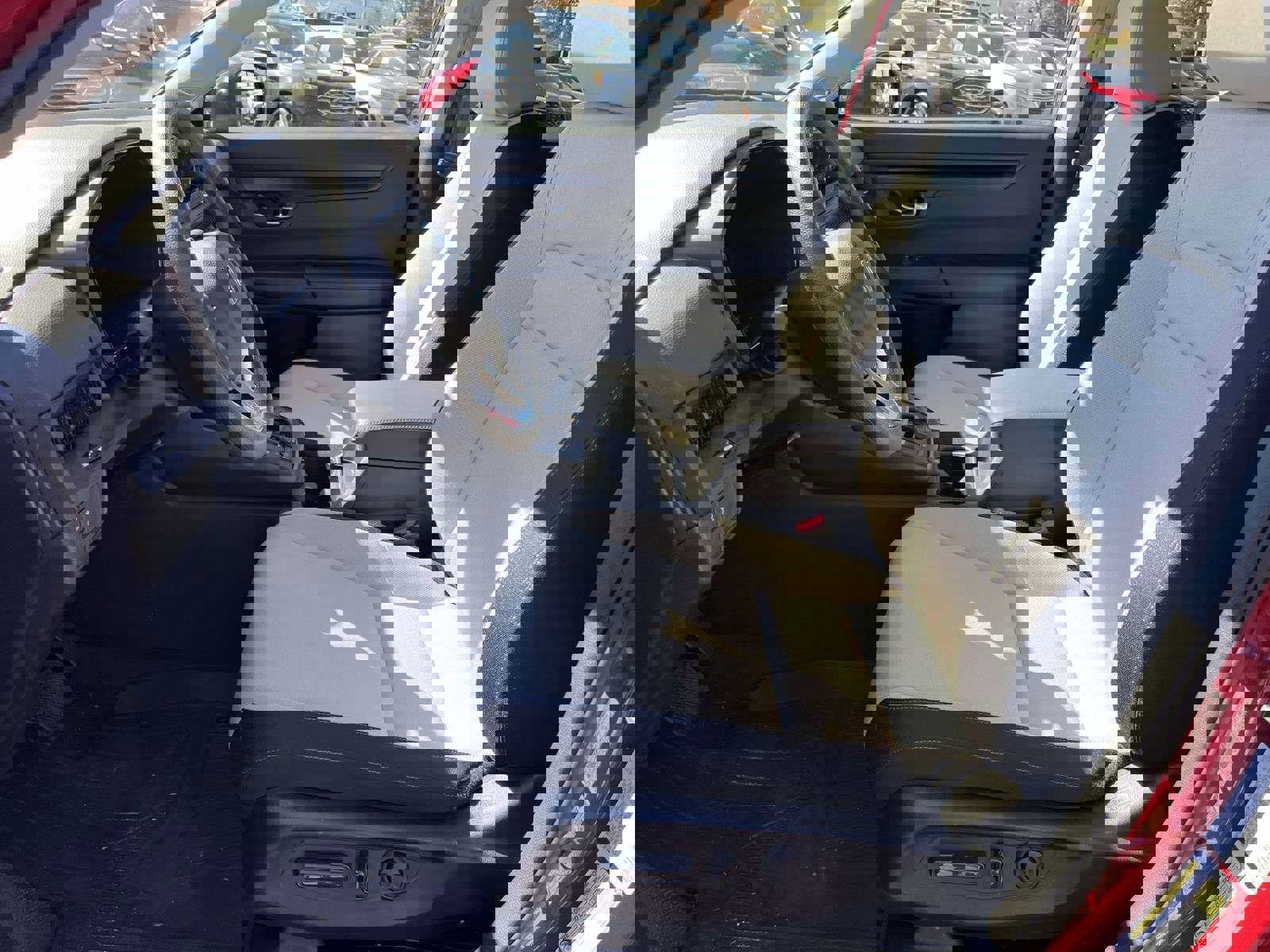 Used 2025 Honda CR-V EX image 13