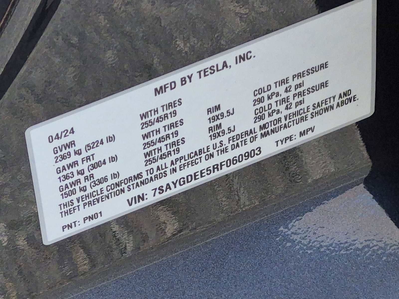 Used 2024 Tesla Model Y Long Range AWD/4WD image 24